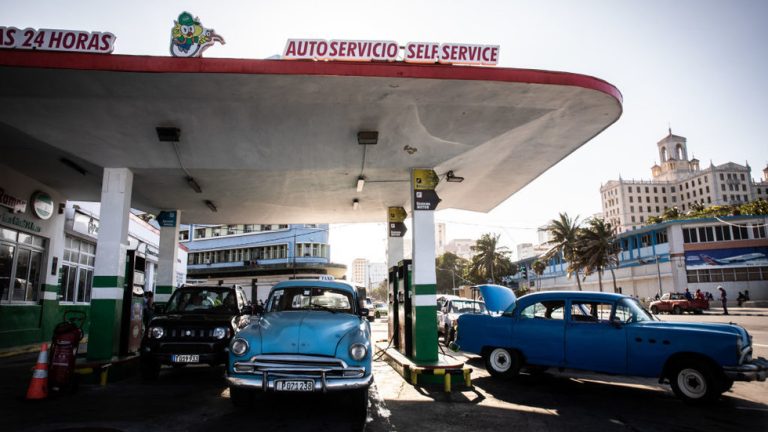 Russia weighing fuel aid for crisis-hit Cuba — RT World News