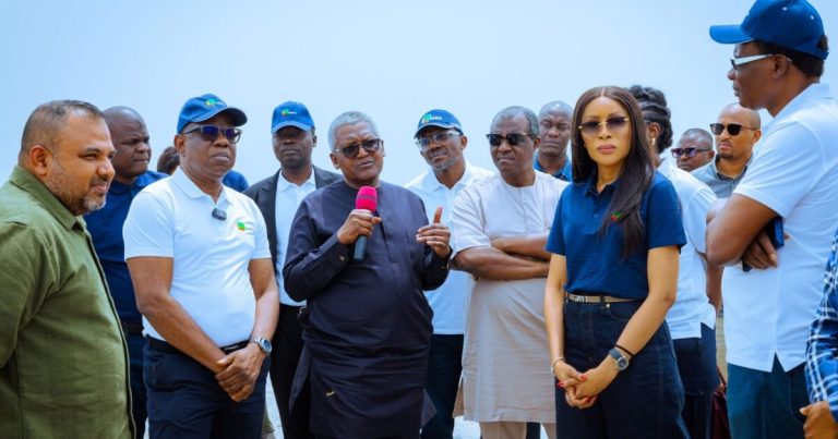 Nigerians Can Soon Buy Shares in Dangote Refinery