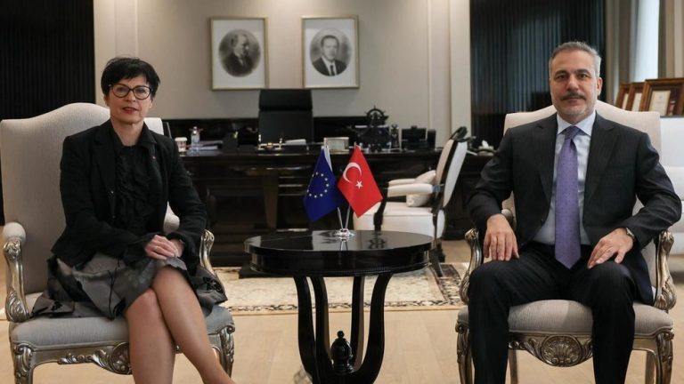 EU to seek closer ties with Türkiye after Ukraine conflict – EU commissioner — RT World News
