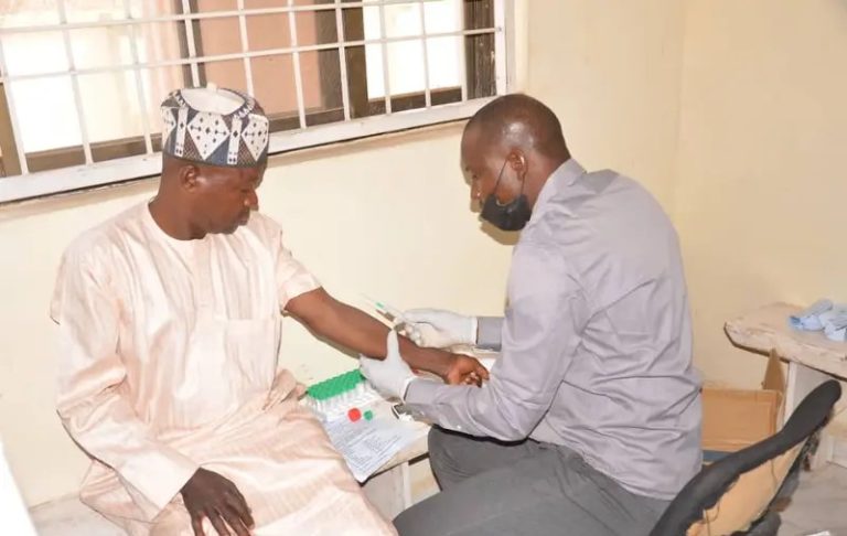 Kano pilgrims board screens 1,253 intending pilgrims — Daily Nigerian