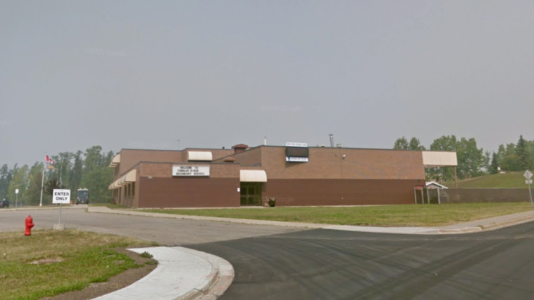 Multiple fatalities in Canada school shooting — RT World News