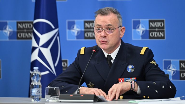 Russian military adapting faster than NATO – admiral — RT World News