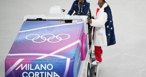 Snoop Dogg Carries Olympic Flame In Milano Cortina Relay 300x158