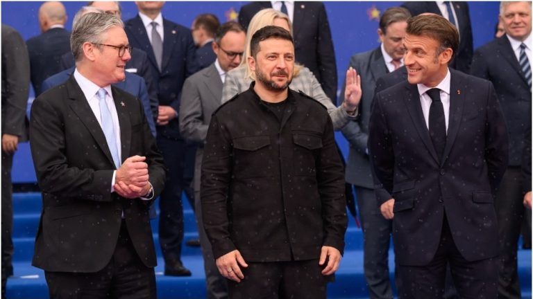 Western leaders following Zelensky around like ‘nannies’ – Hungarian foreign minister — RT World News