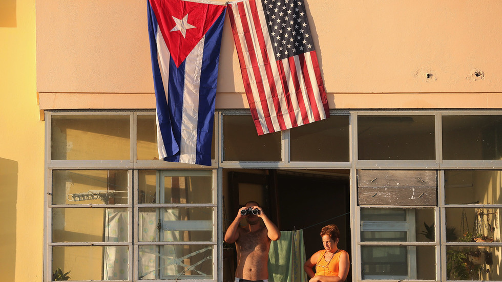 Trump suggests ‘friendly takeover of Cuba’ — RT World News