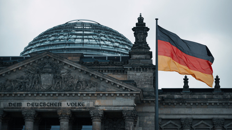 Covid, Ukraine and US tariffs cost Germany $1 trn – study — RT World News