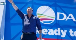 Steenhuisen Wont Seek DA Re Election Amid Foot Mouth Crisis 300x158