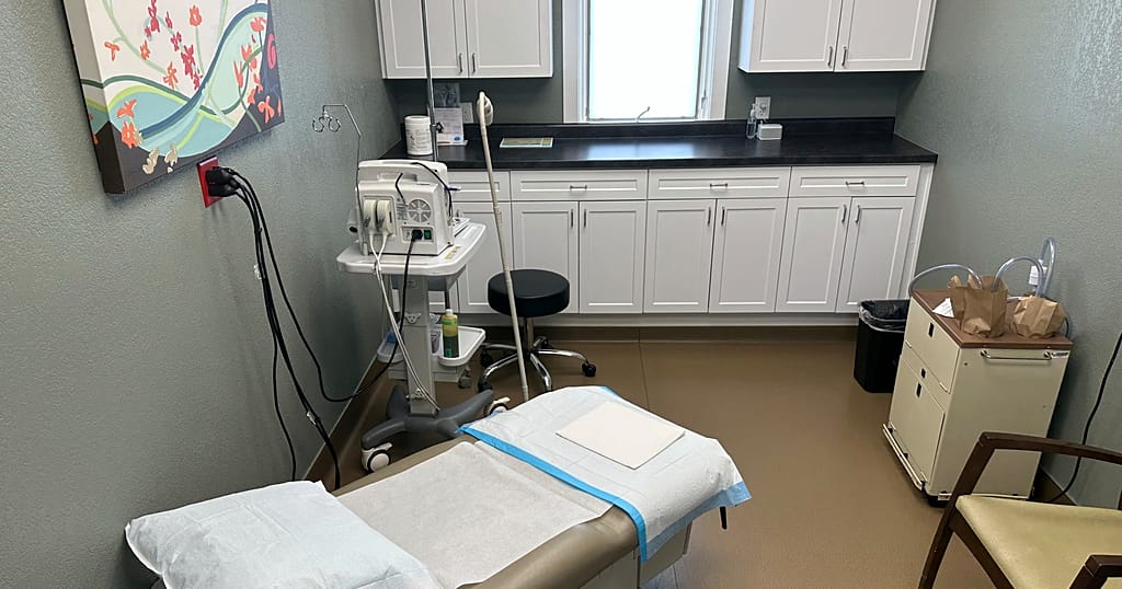 Oscar-Nominated ‘The Devil Is Busy’ Shines Light on Georgia Clinic After Dobbs