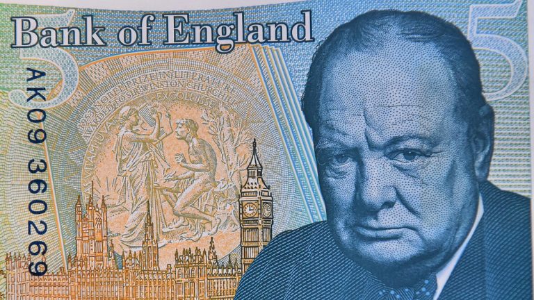 UK to ditch national icons for flora and fauna on new banknotes  — RT World News