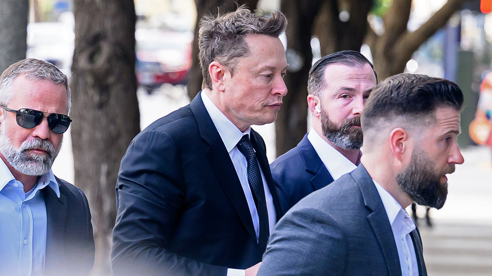 Jury finds Elon Musk guilty of misleading investors — RT World News