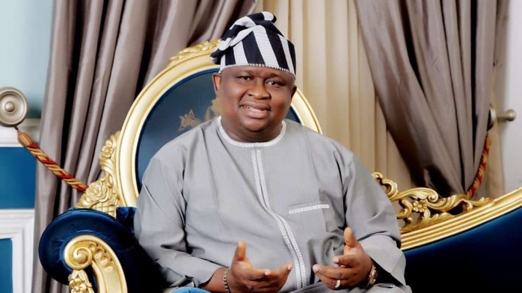 2027: Ogun Assembly members endorse Senator Adeola's governorship bid