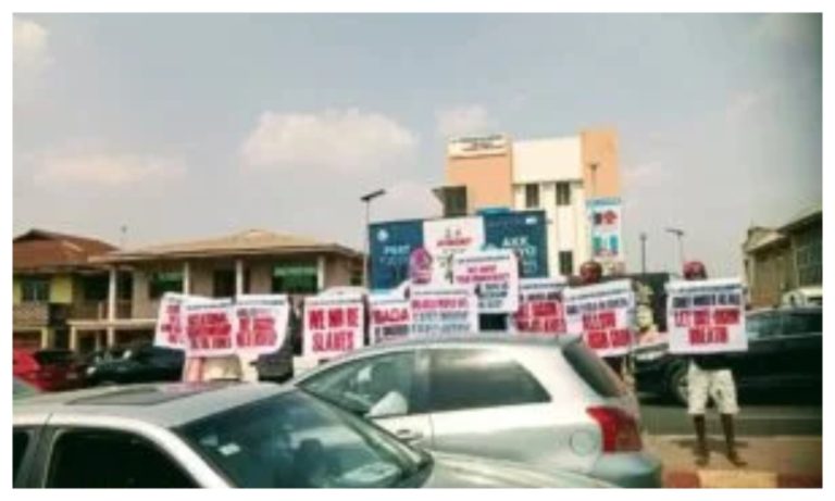 2027: Protest rocks Oyo APC HQ over chairmanship zoning plan