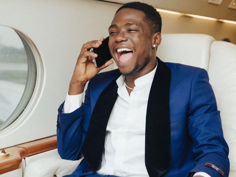 Comedians richer than musicians - Shank Comics claims