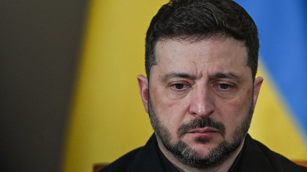 Trump calls Zelensky the ‘last person we need help from’ — RT World News