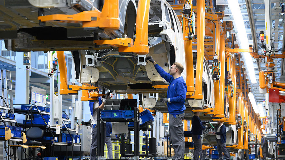 Volkswagen to slash 50,000 jobs in Germany — RT Business News