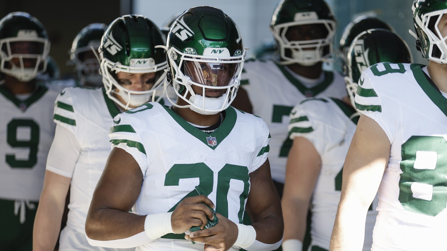 Jets plan to turn back to Breece Hall contract talks after the draft