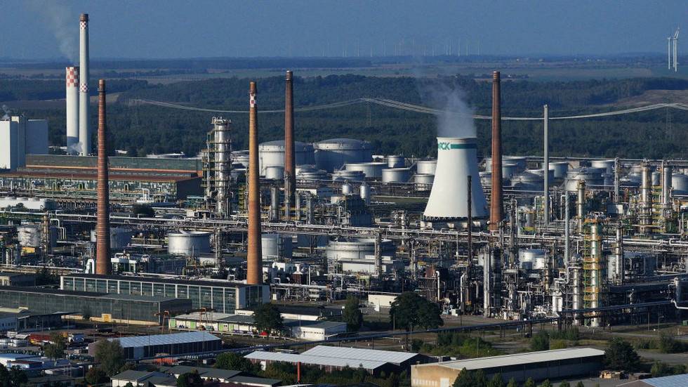 US to exempt Russian oil giant’s German units from sanctions – Bloomberg — RT Business News