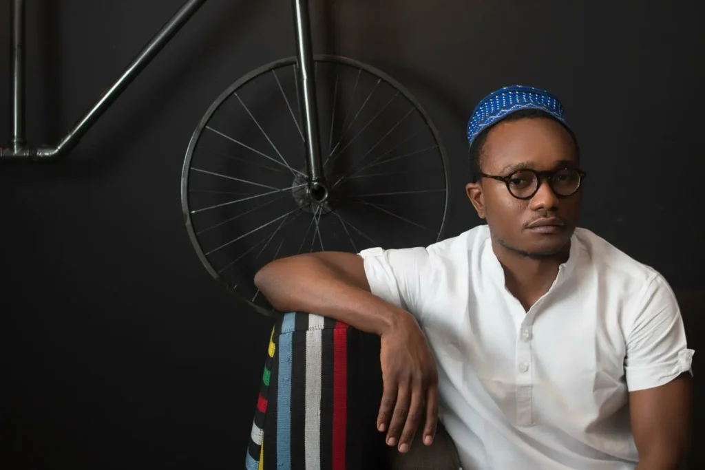 Any man who apologizes to woman deserves to suffer - Brymo