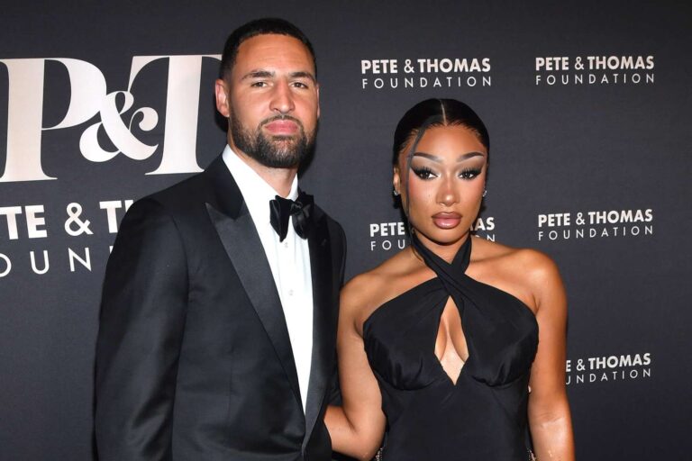 Megan thee stallion announces split from Klay Thompson