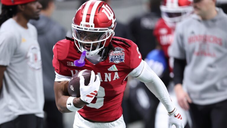 WR Omar Cooper visits with 49ers on Wednesday