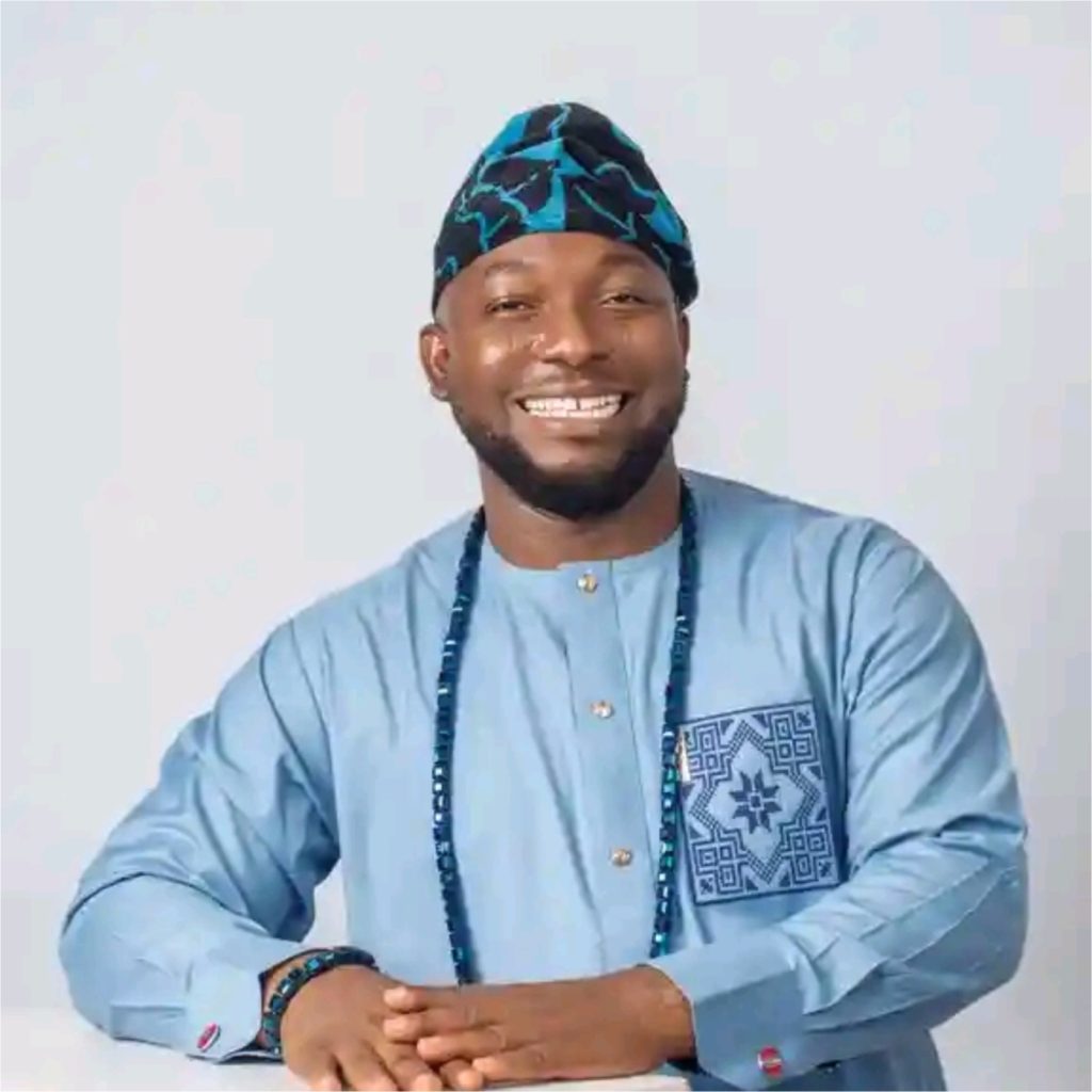 2027: Another Oyo guber aspirant, Oladele, dumps APC