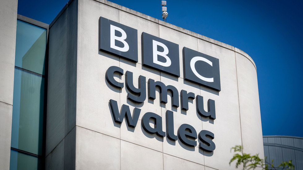 Ex-BBC employee convicted on child porn charges — RT World News