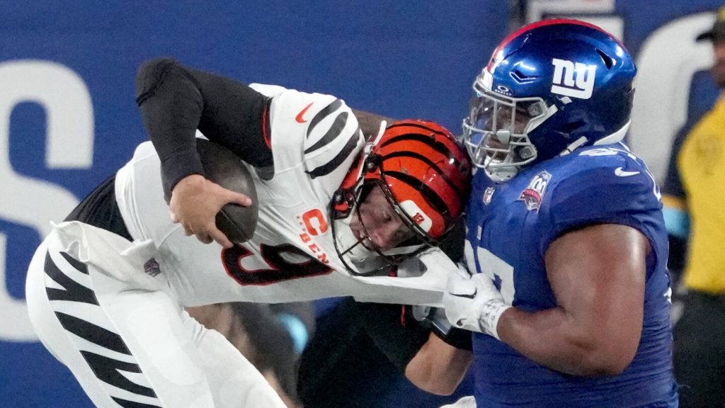 Report: Giants, Dexter Lawrence reach "an impasse"