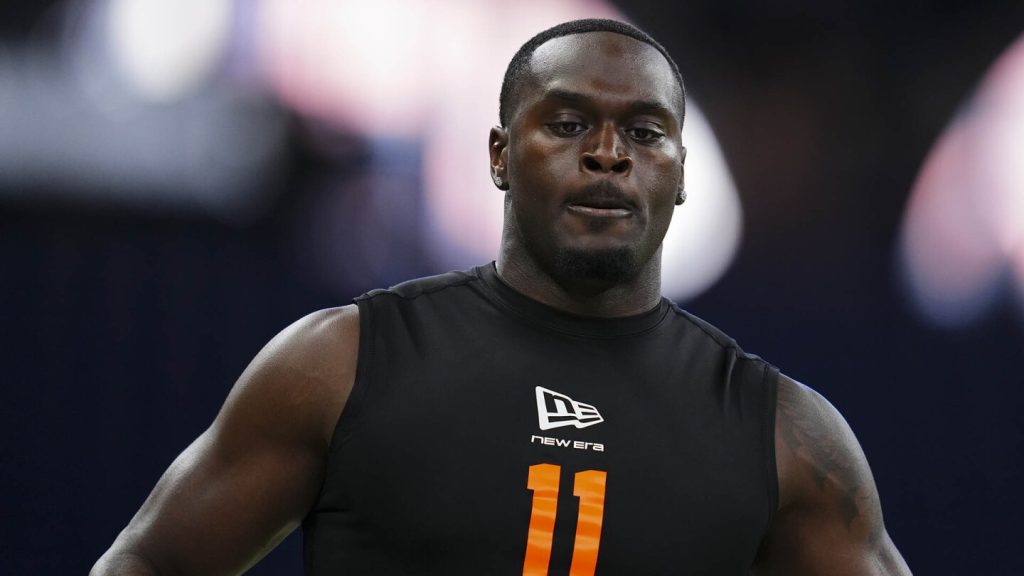 Jeremiyah Love NFL draft landing spot odds: Fade Titans, target NFC East