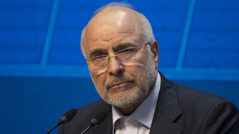 Iran will ‘stand to the end’ against US pressure – top negotiator — RT World News