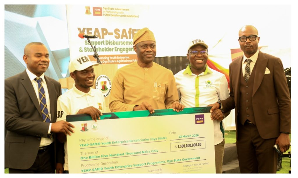 Oyo State, FCMB, Mastercard Foundation Disburse ₦1.5 billion to Youth Farmers