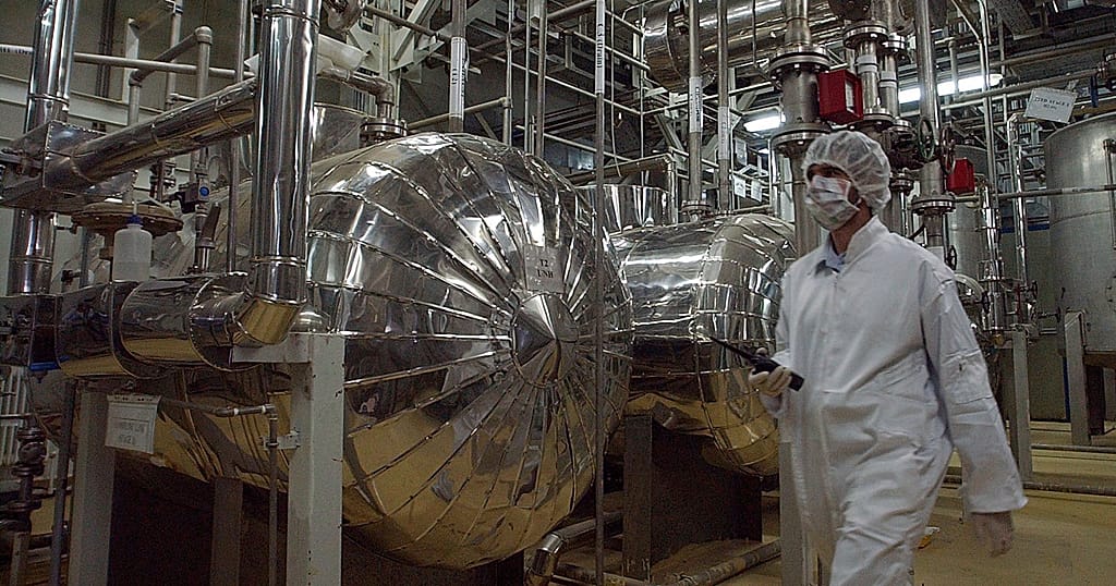 Russia repeats offer to take Iran's enriched uranium