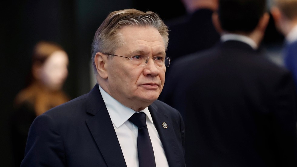 Russia keeping Iran uranium offer on table – Rosatom CEO — RT World News