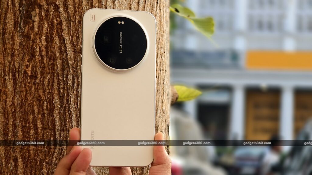Xiaomi 17 Ultra Review: The New Gold Standard for Camera Purists