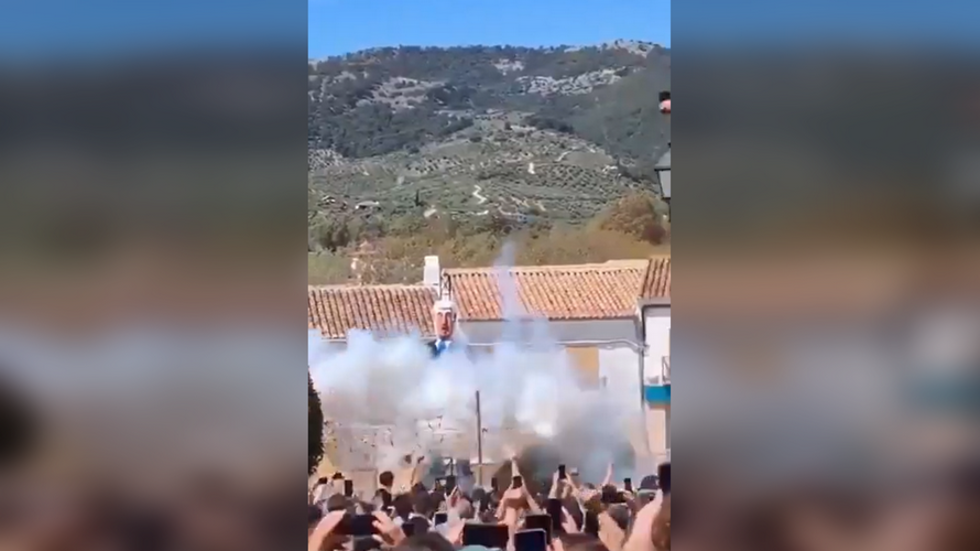Israel fumes over Netanyahu effigy blown up in Spain (VIDEO) — RT World News