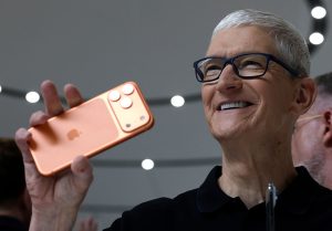 Tim Cook Steps Down Apple Names John Ternus New CEO 300x209