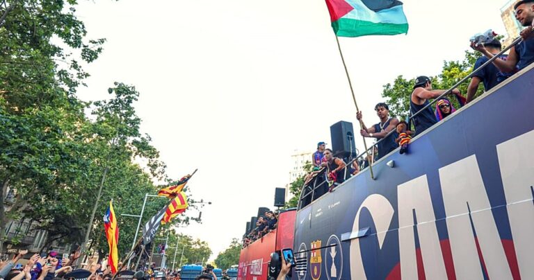 Yamal waves Palestinian flag as Barcelona coach Flick defends choice
