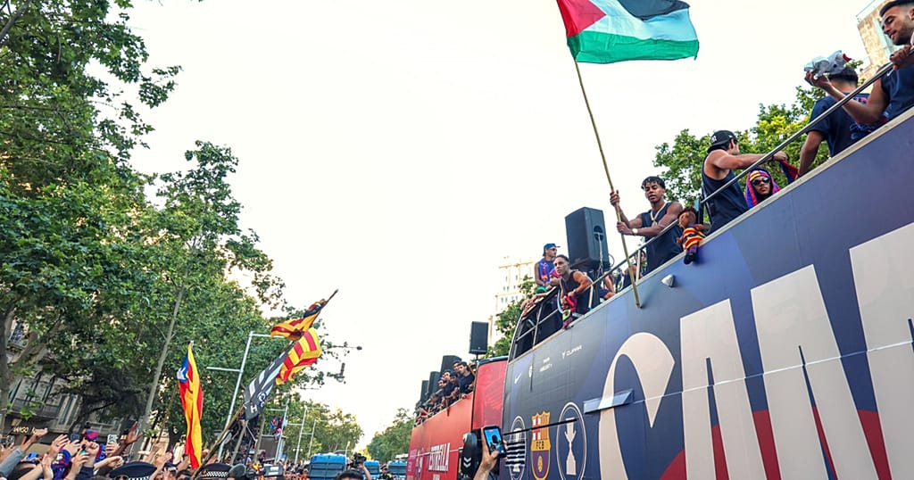 Yamal waves Palestinian flag as Barcelona coach Flick defends choice