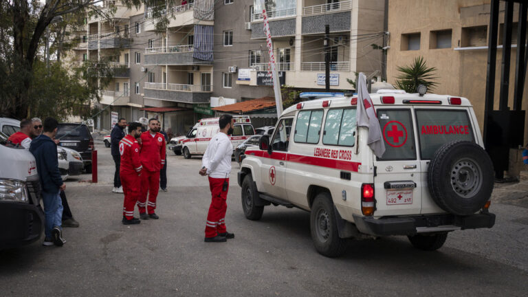 Lebanon accuses Israel of deliberately targeting medics — RT World News