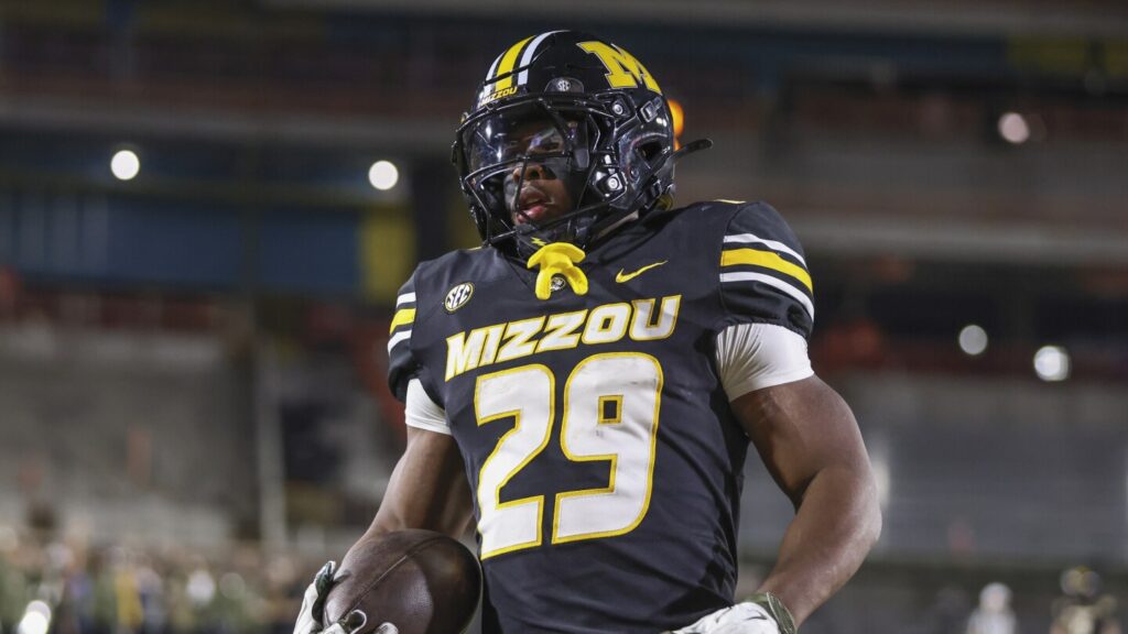 Arrest is made in shooting of Missouri RB Ahmad Hardy