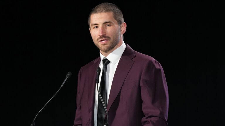 JC Tretter: 92% of NFL players prefer grass over turf fields