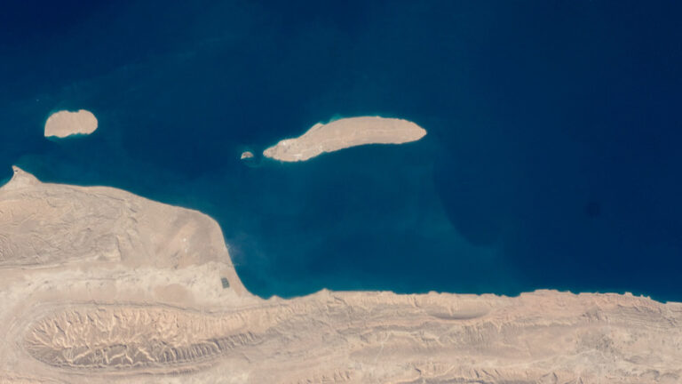 US officials want UAE to seize Iranian island – Telegraph — RT World News