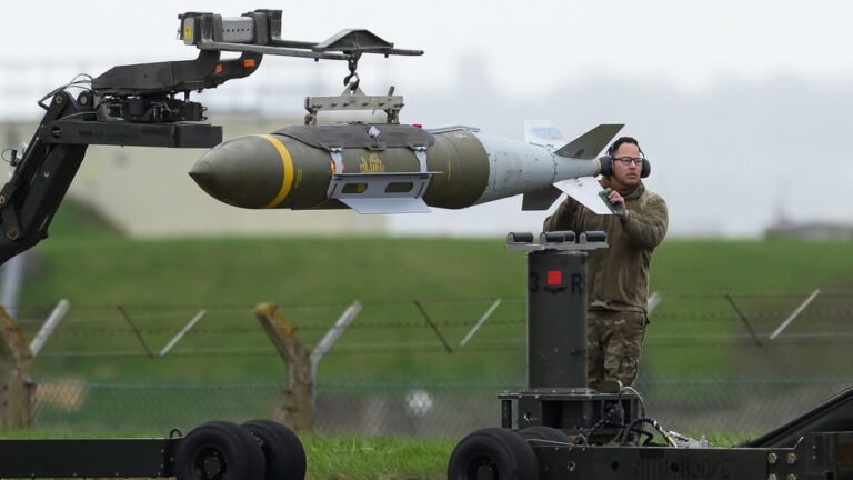 US greenlights bomb deal for Ukraine — RT World News