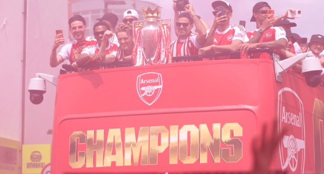 arsenal-bus-parade