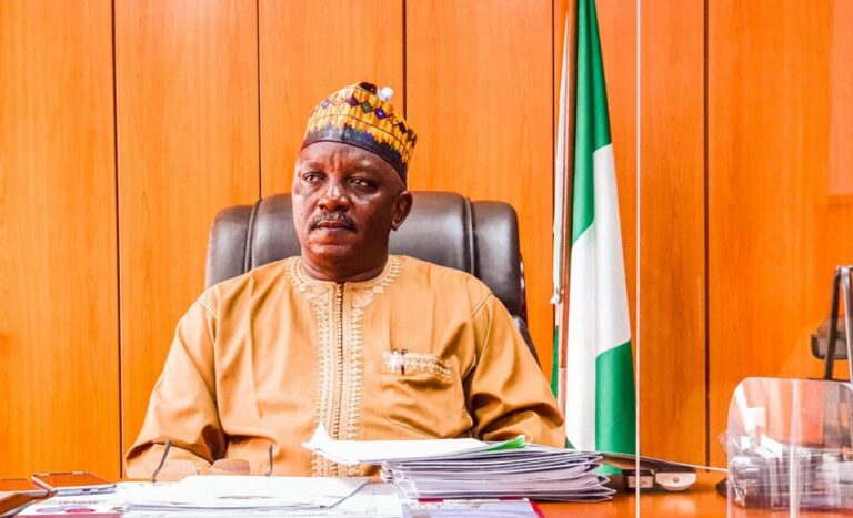 Again, court issues warrant for ex-Minister Saleh Mamman’s arrest — Daily Nigerian