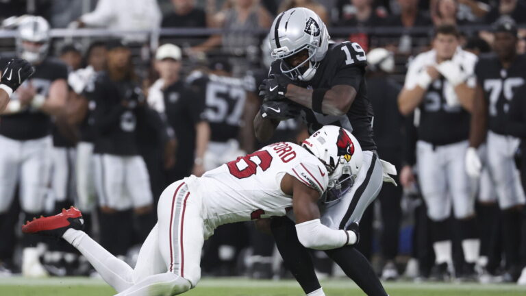 Raiders sixth-round rookie receiver Malik Benson earning first-team reps
