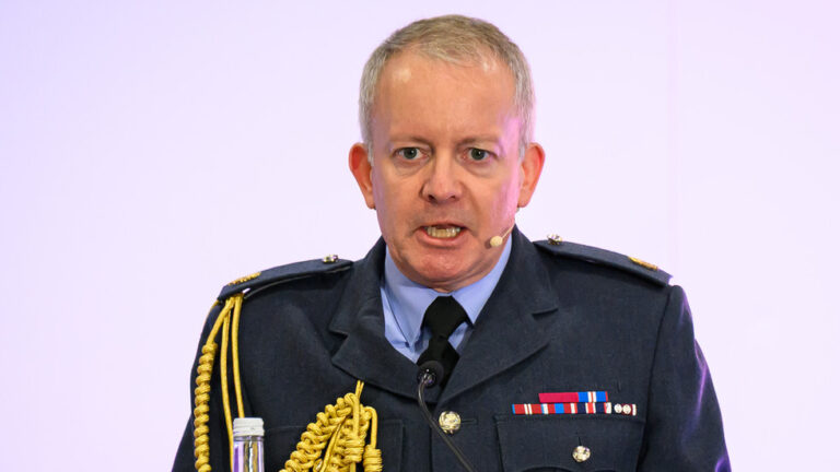 Ukraine’s gamification of killing is ‘macabre’ – UK defense chief — RT World News