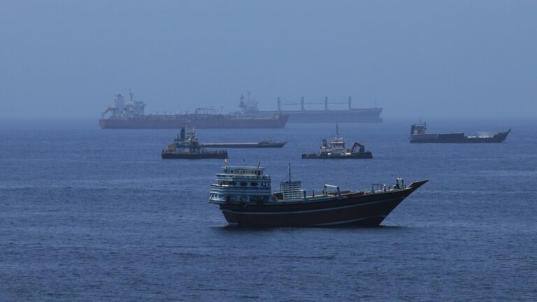 Hormuz deal to give Iran greater control over shipping – Axios — RT World News
