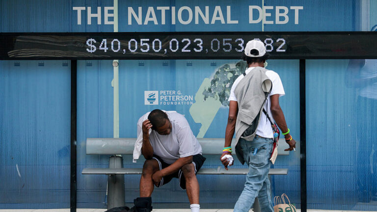 US debt tops $40 trillion months earlier than expected — RT Business News