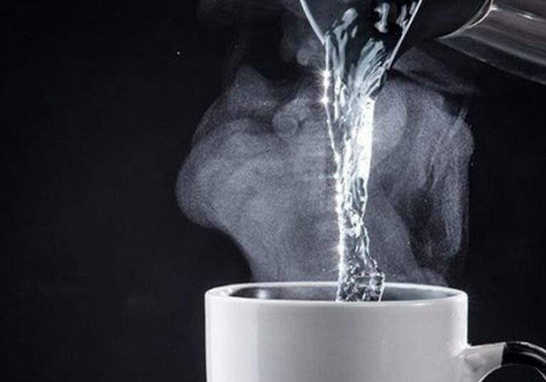 10 Amazing Benefits of Drinking Hot Water Improve Digestion Hydration 10 Amazing Benefits of Drinking Hot Water Improve Digestion Hydration