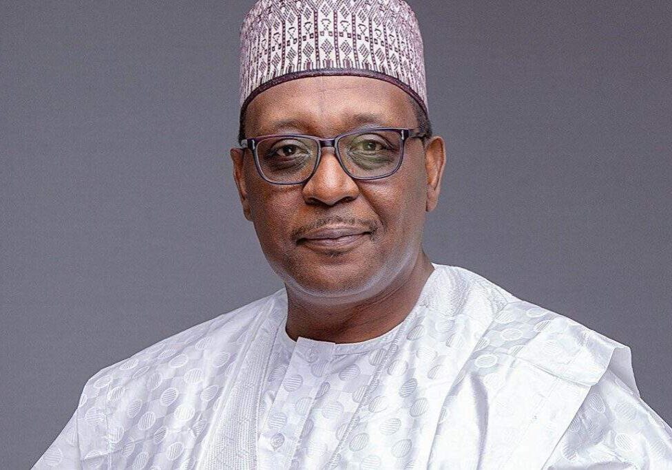 103952 health minister commends workers for dedication amidst insecurity